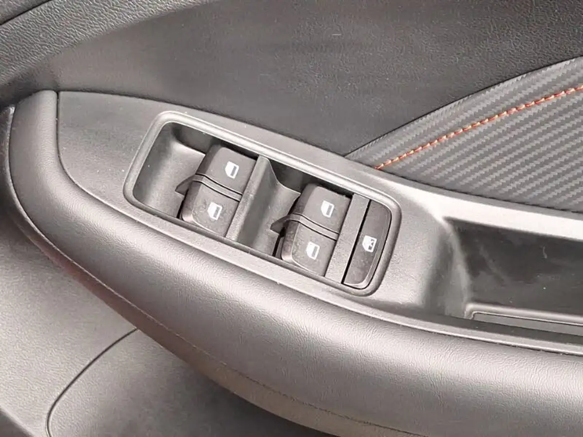 2024-mg-zs-suv-15-vti-tech-exclusive-big-13