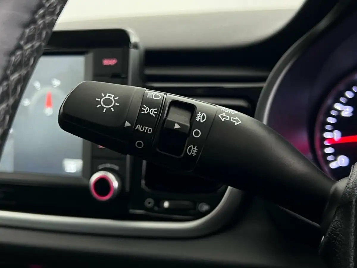 2018-kia-rio-14-3-big-26