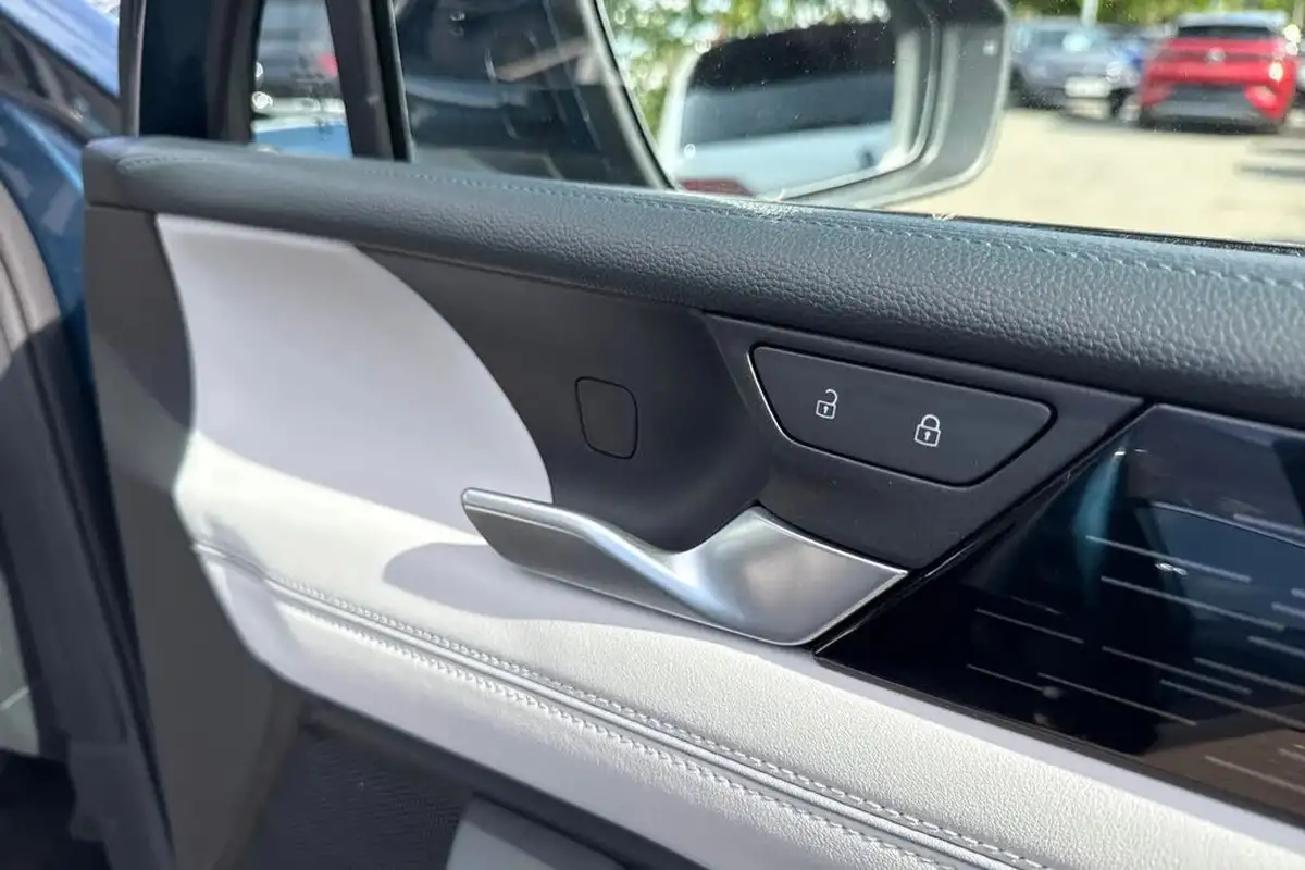 2024-volkswagen-tiguan-15-etsi-elegance-big-17
