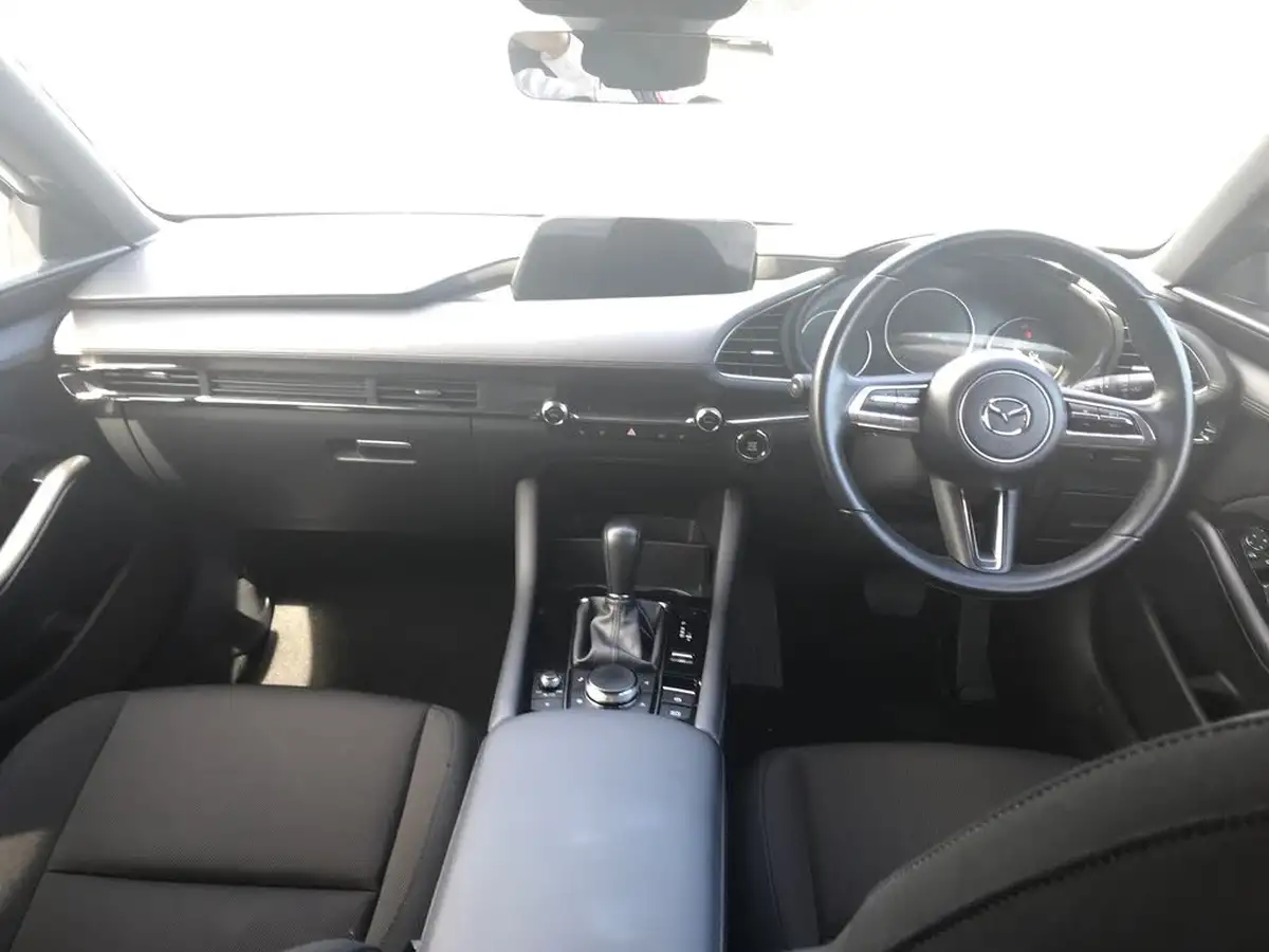 2022-mazda-mazda3-20-sport-lux-186ps-hatchback-5d-auto-big-3