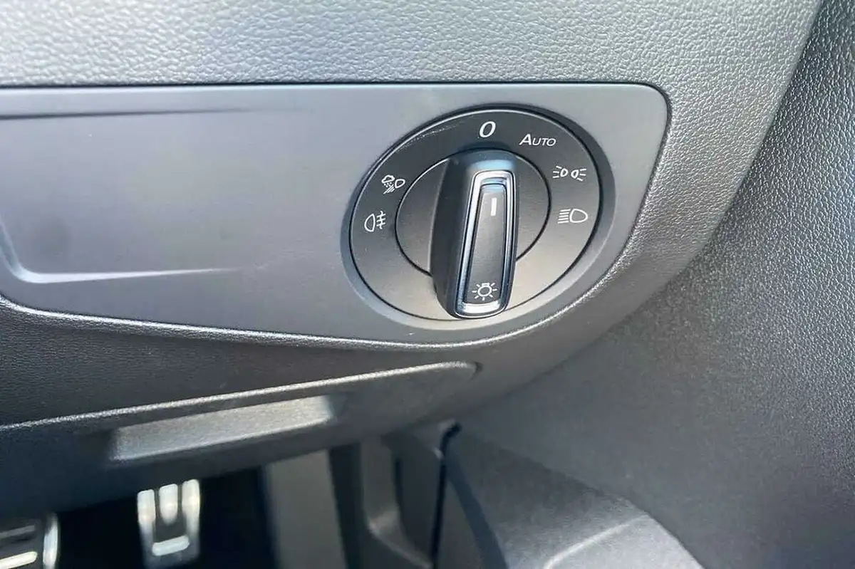 2023-volkswagen-tiguan-15-tsi-r-line-edition-big-22