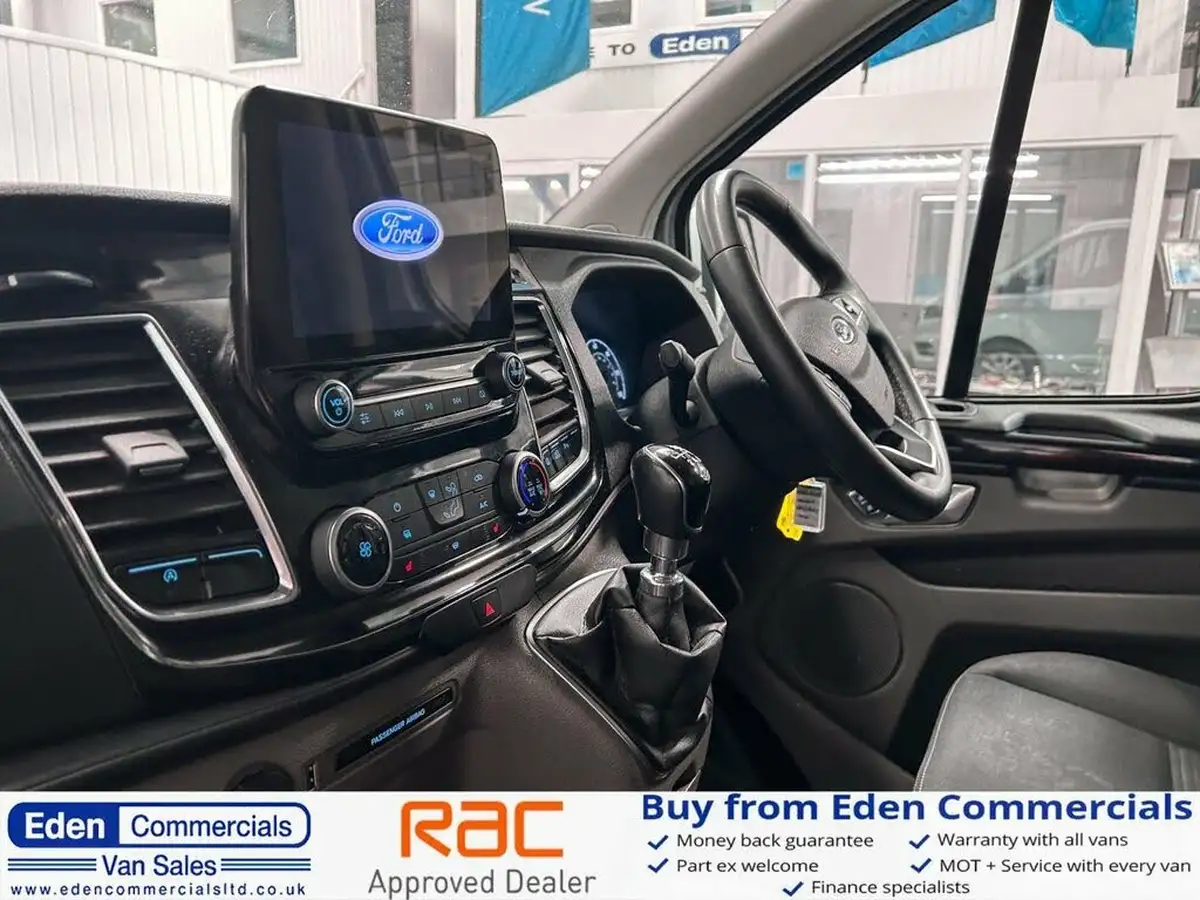 2023-ford-transit-custom-big-2