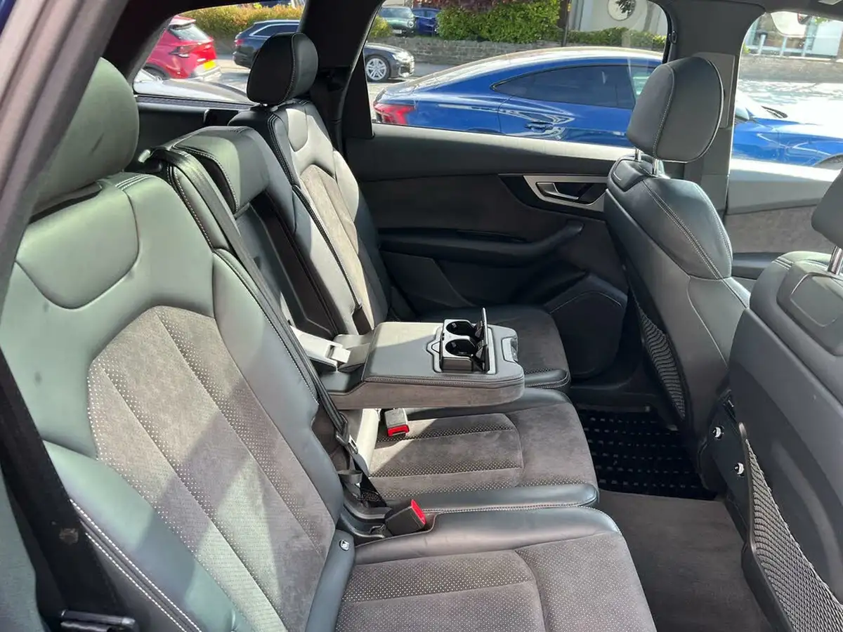 2019-audi-q7-30-50-tdi-s-line-ss-big-15