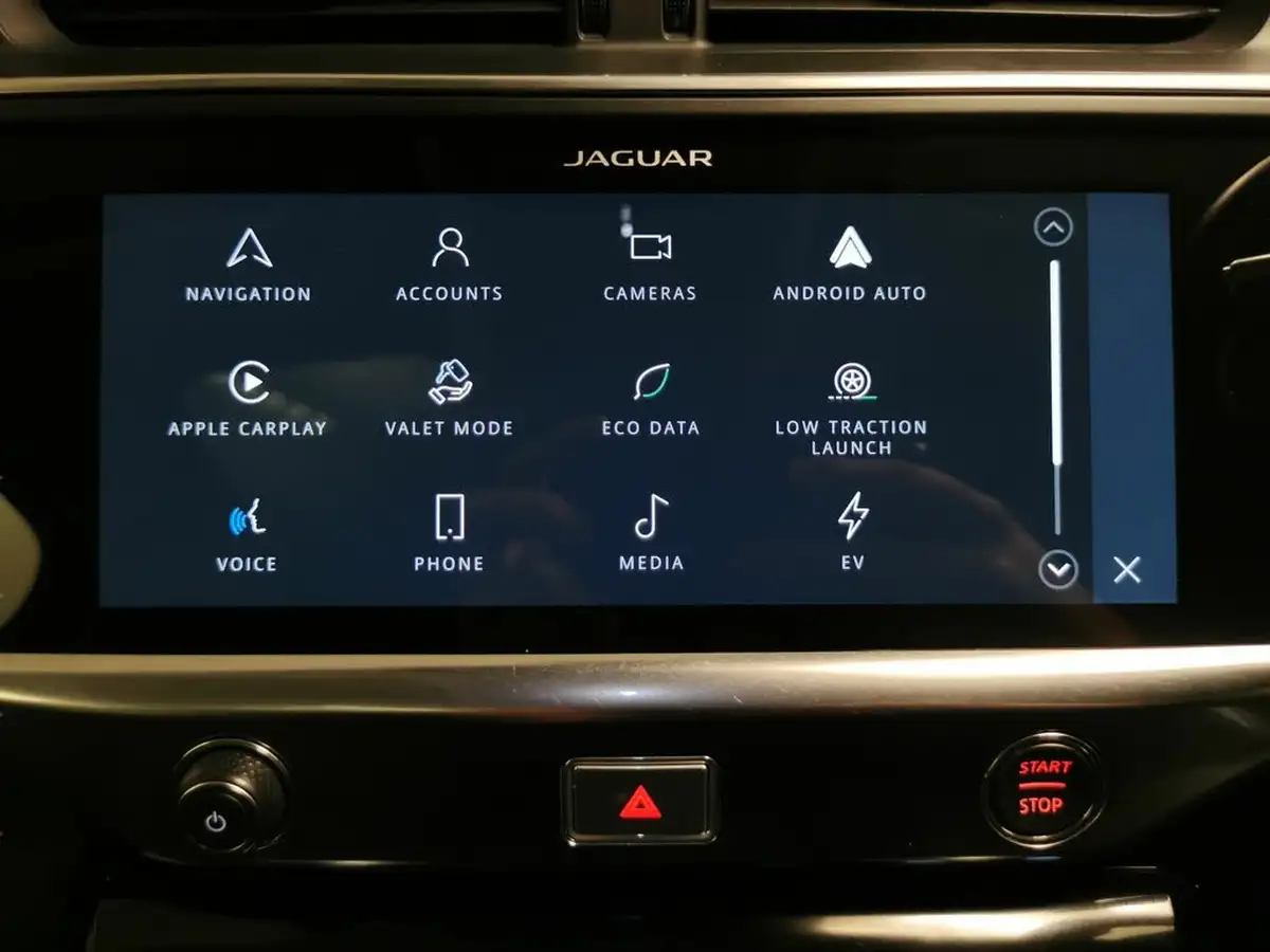 2021-jaguar-i-pace-ev400-hse-big-17
