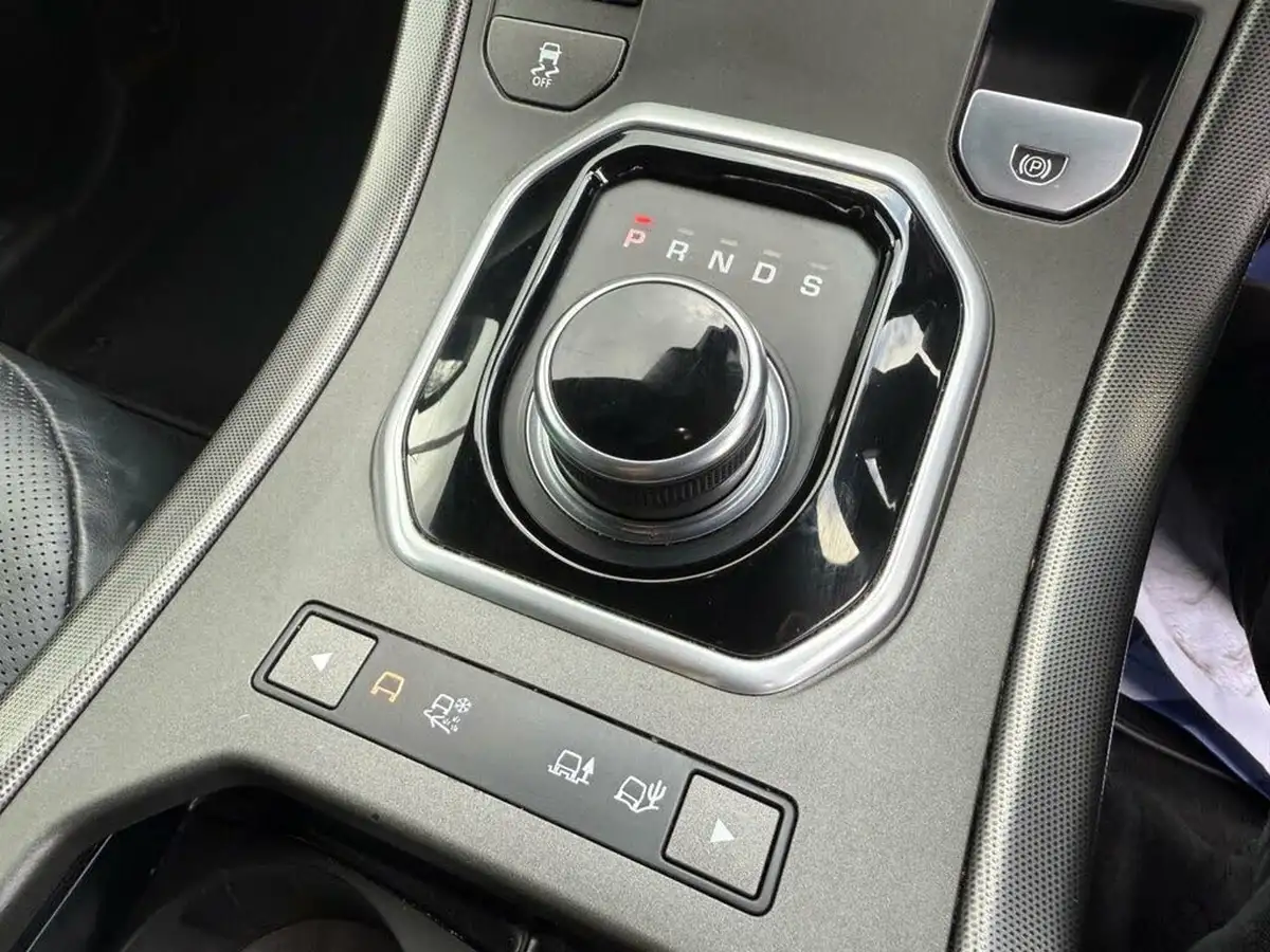 2018-land-rover-range-rover-evoque-20sd4-hse-dynamic-hatchback-5d-big-37