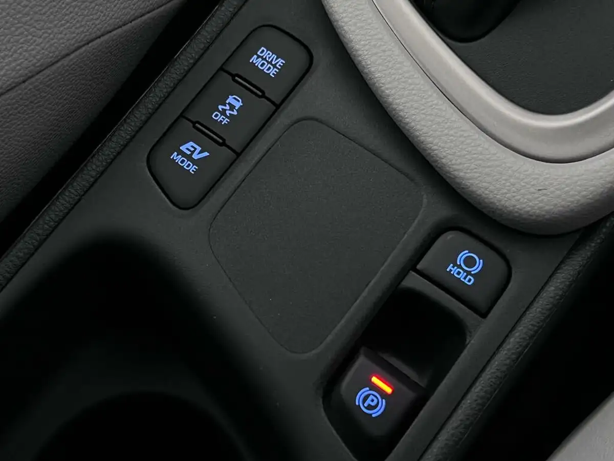 2022-toyota-yaris-15-vvt-i-excel-big-36