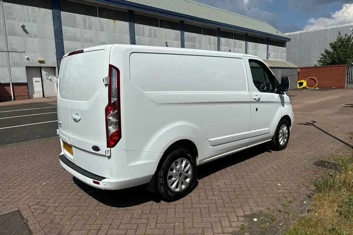 2021-ford-transit-custom-20tdci-300-l1h1-limited-130pseu6dt-panel-van-big-6