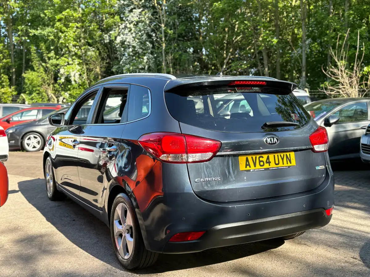 2014-kia-carens-17-crdi-2-114bhp-isg-big-15