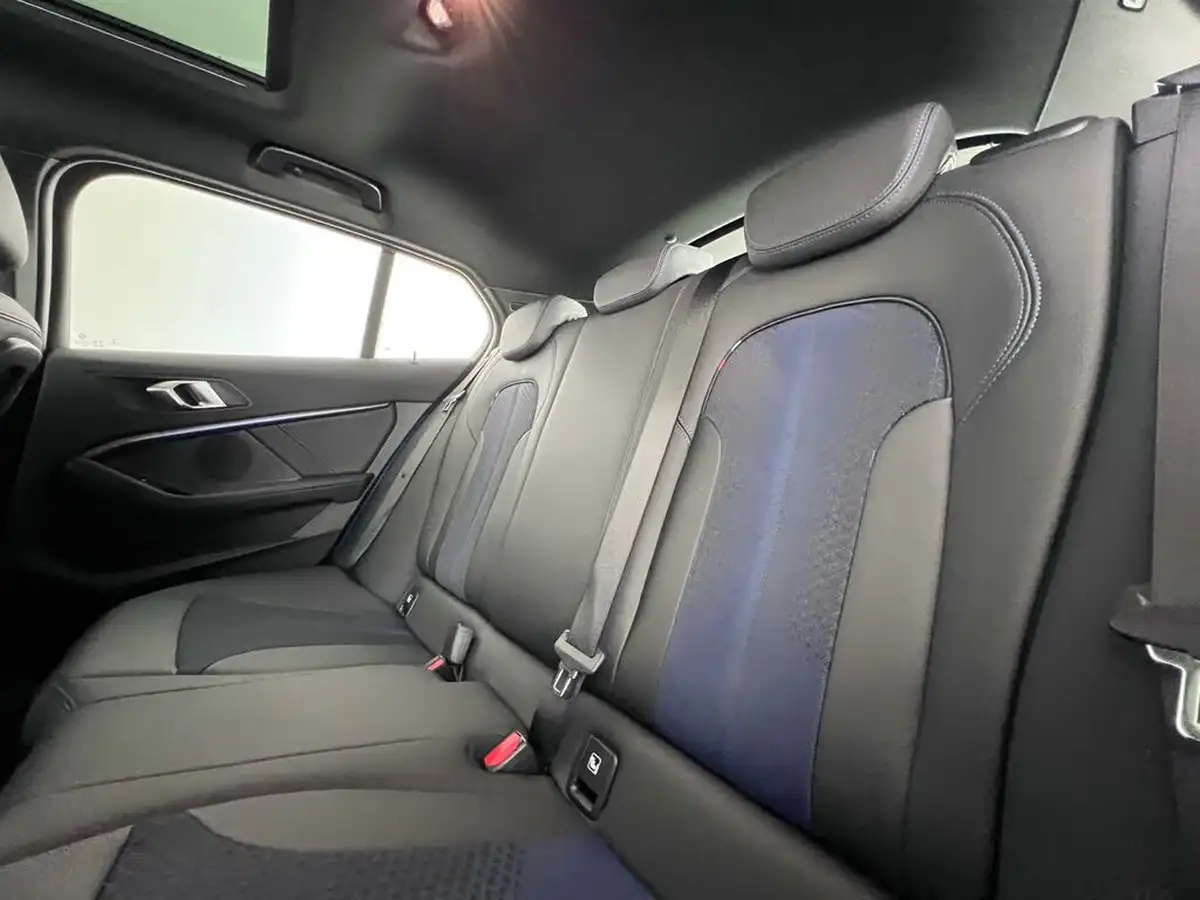 2021-bmw-1-series-15-118i-m-sport-lcp-big-18