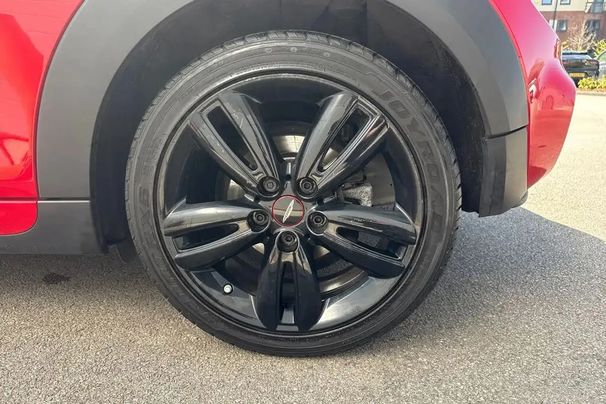 2018-mini-cooper-15-cooper-series-ii-ss-hatchback-3d-big-9