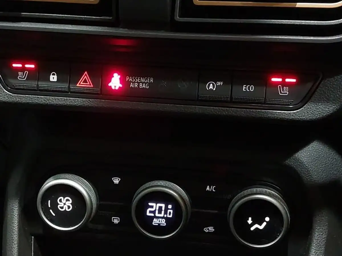 2023-dacia-sandero-stepway-10-tce-essential-90bhp-big-15