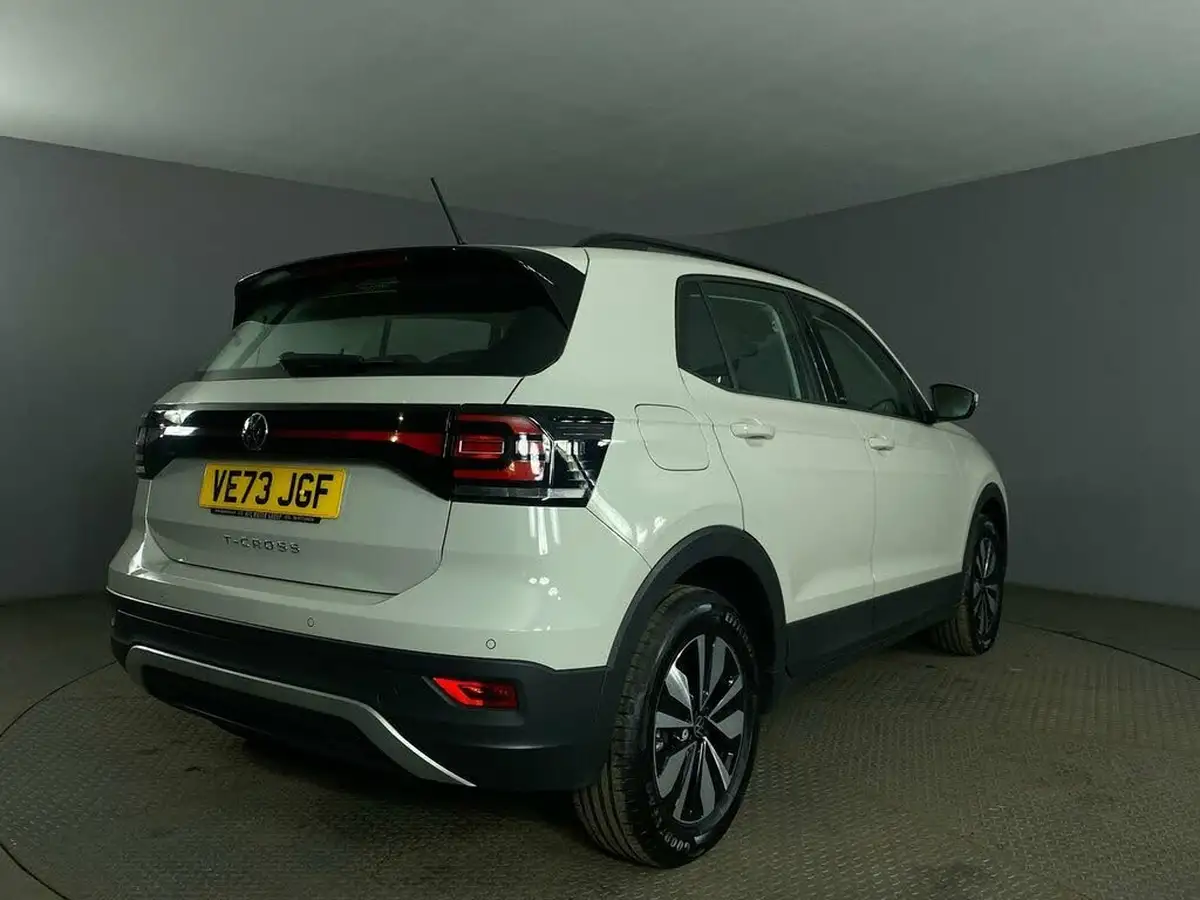 2024-volkswagen-t-cross-10-tsi-move-110ps-dsg-big-7