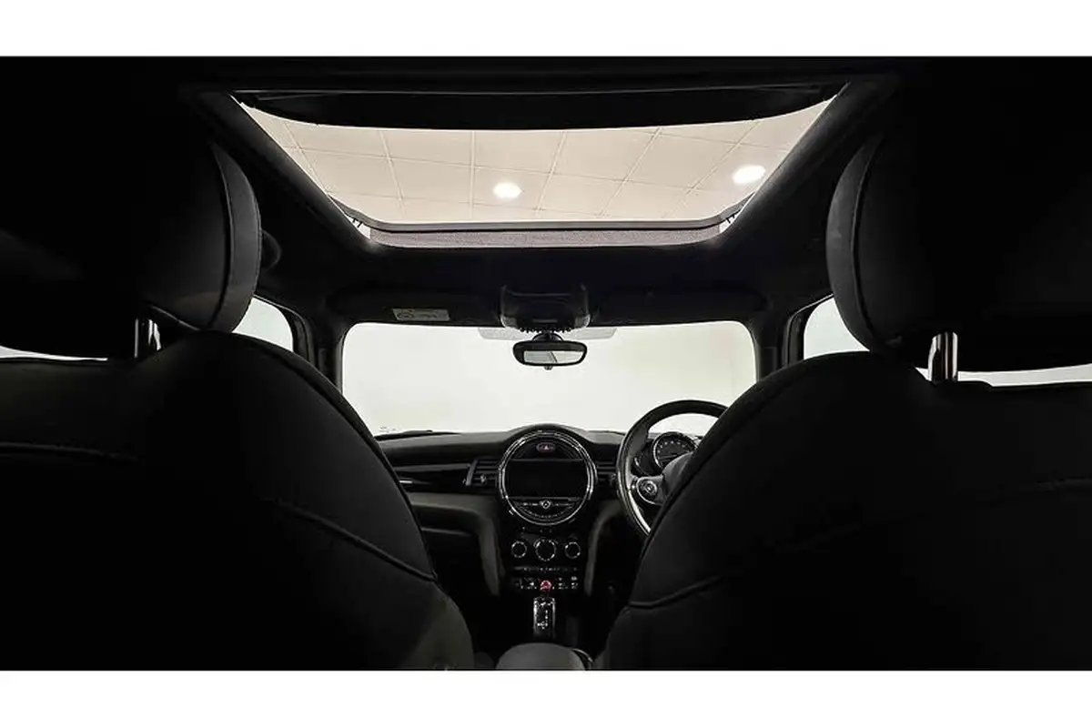 2018-mini-cooper-15-cooper-series-ii-ss-hatchback-5d-auto-big-1