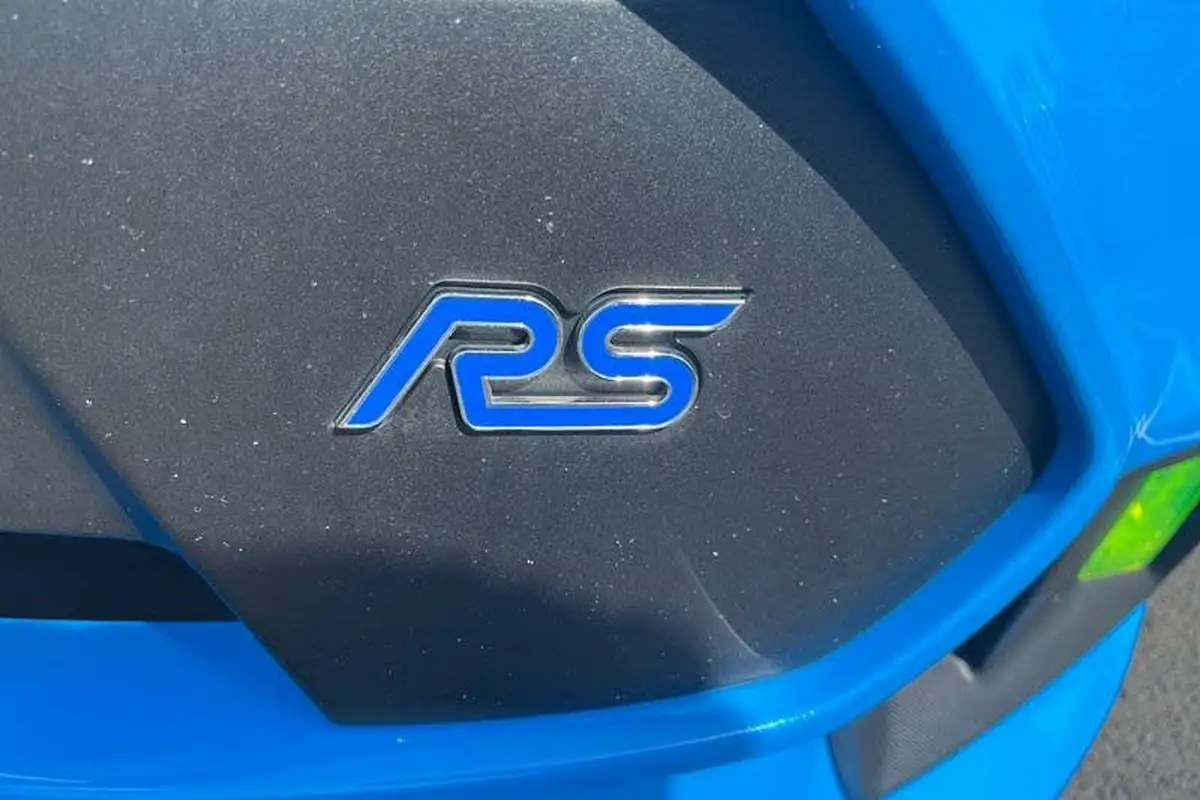 2016-ford-focus-23-rs-big-39