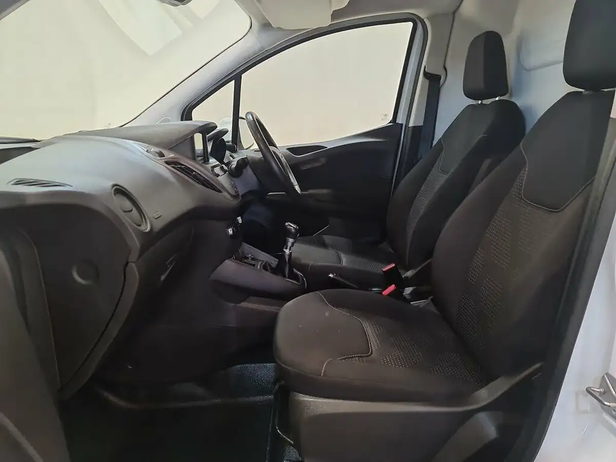 2021-ford-transit-courier-10t-limited-ecoboost-big-10