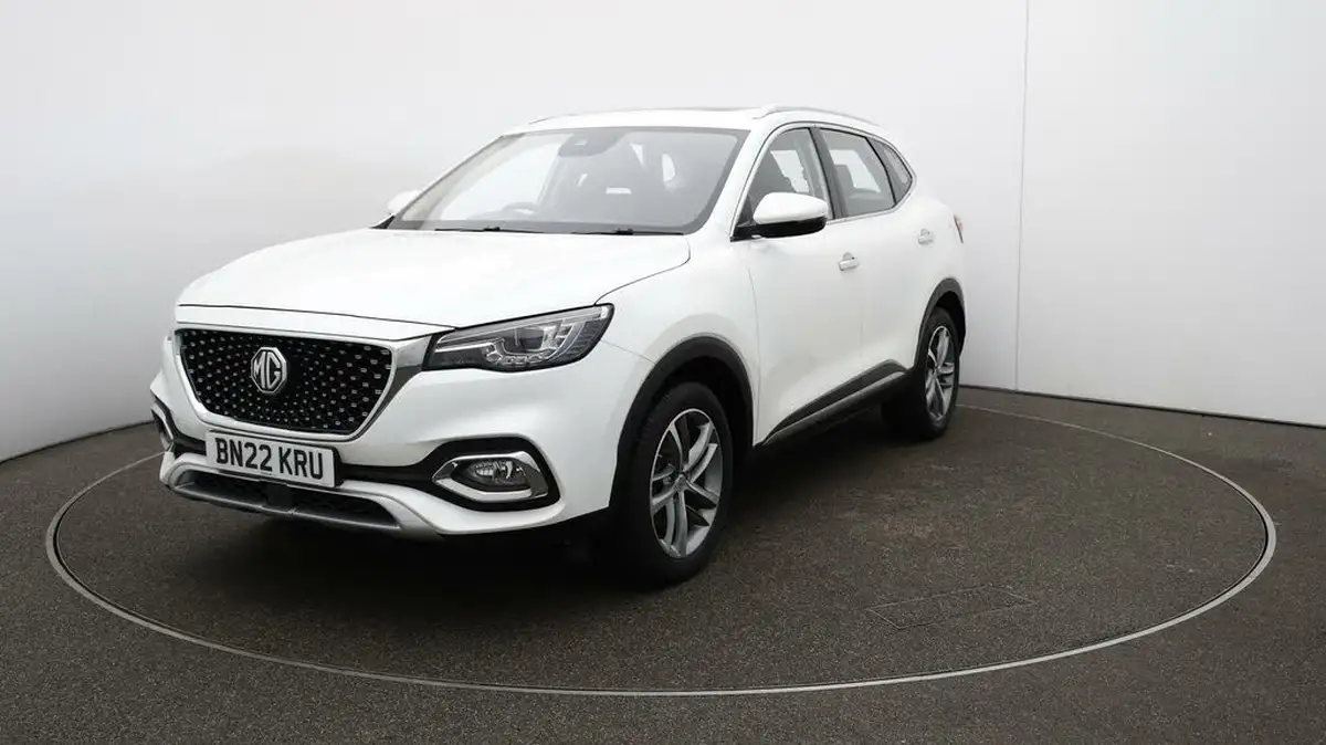 2022-mg-hs-15t-gdi-exclusive-162ps-big-37