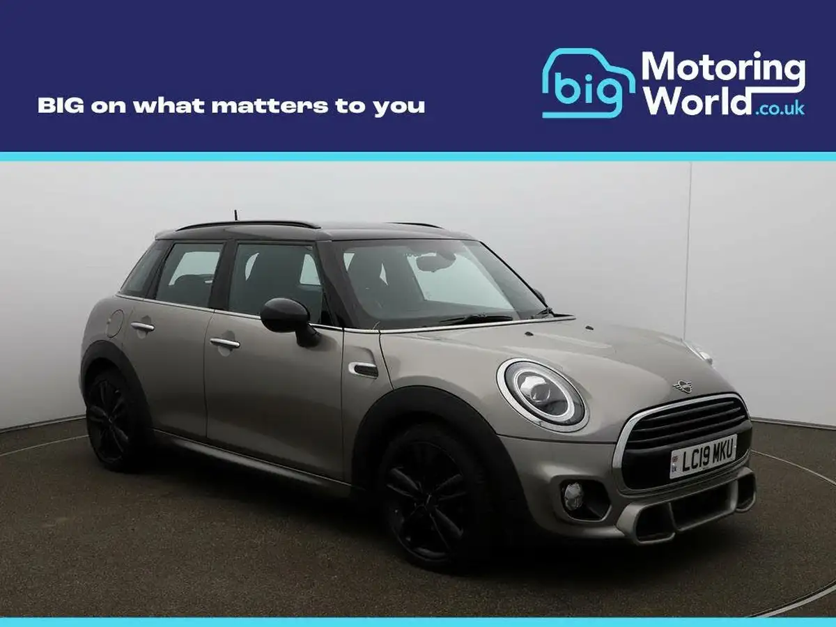 2019-mini-cooper-15-cooper-sport-hatchback-5d-auto-big-0