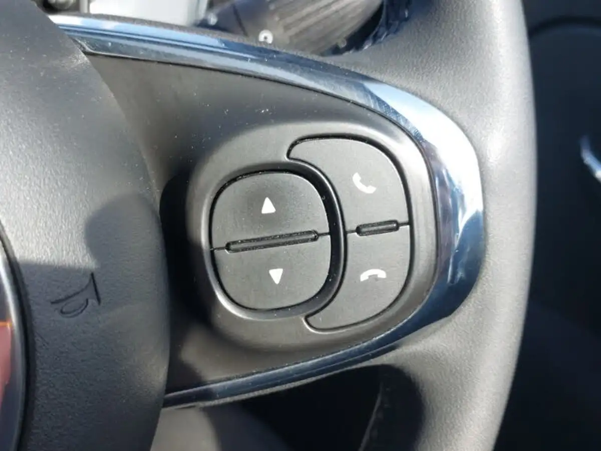 2021-fiat-500-10-lounge-big-12