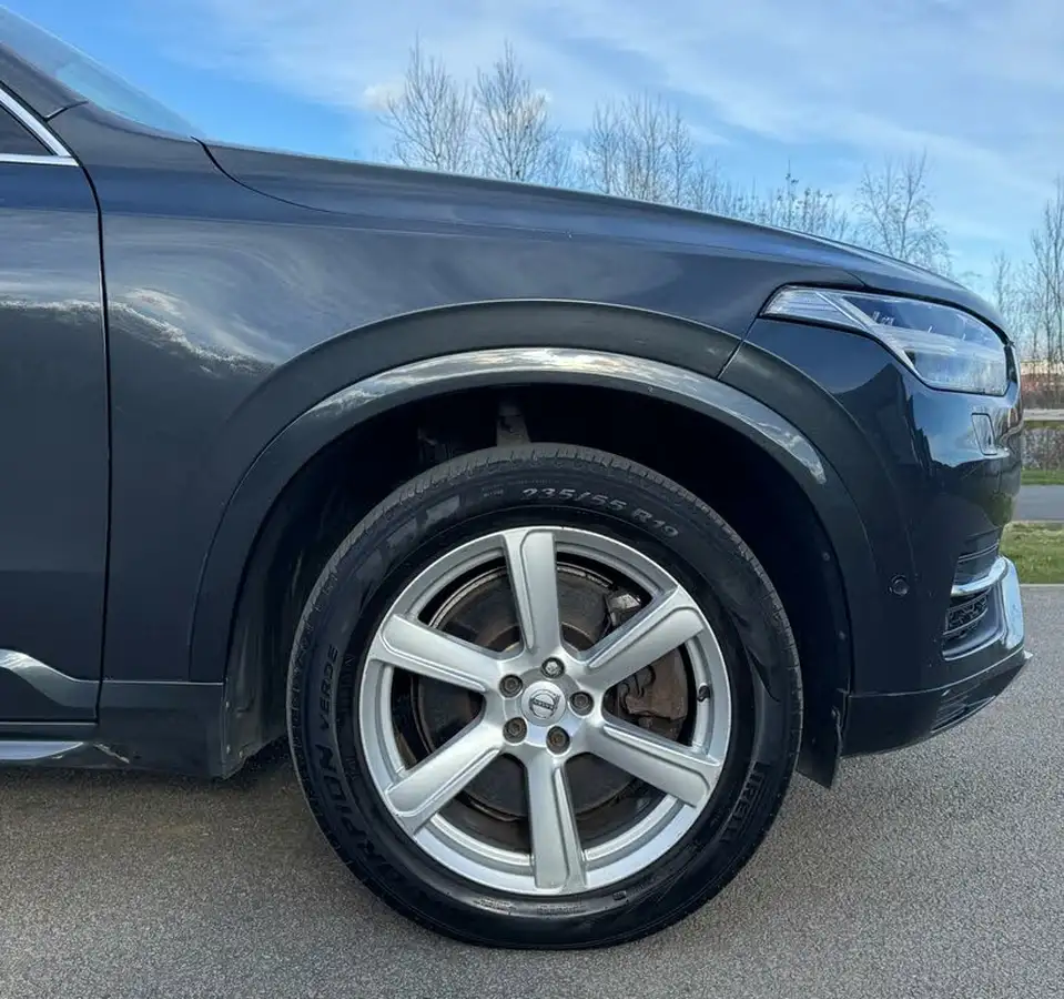 2017-volvo-xc90-20-t8-momentum-momentum-hybrid-auto-big-36