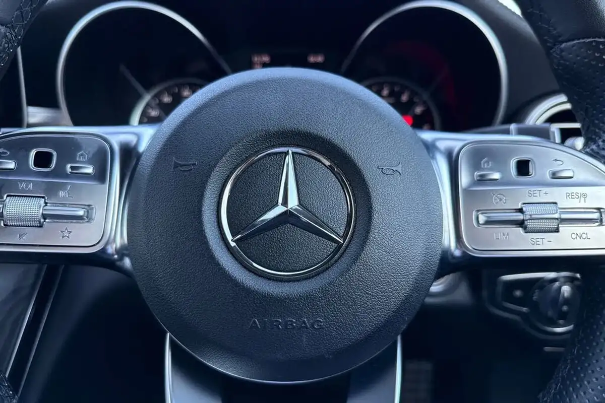 2018-mercedes-benz-c-class-15-c200-amg-line-ss-coupe-2d-big-34