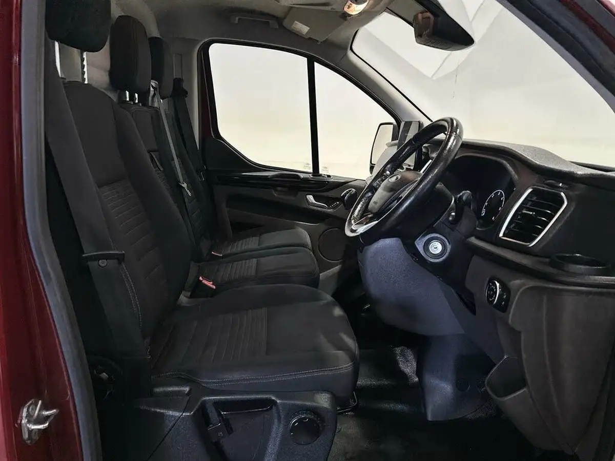 2020-ford-transit-custom-20tdci-300-l1h1-limited-130pseu6dt-panel-van-big-5