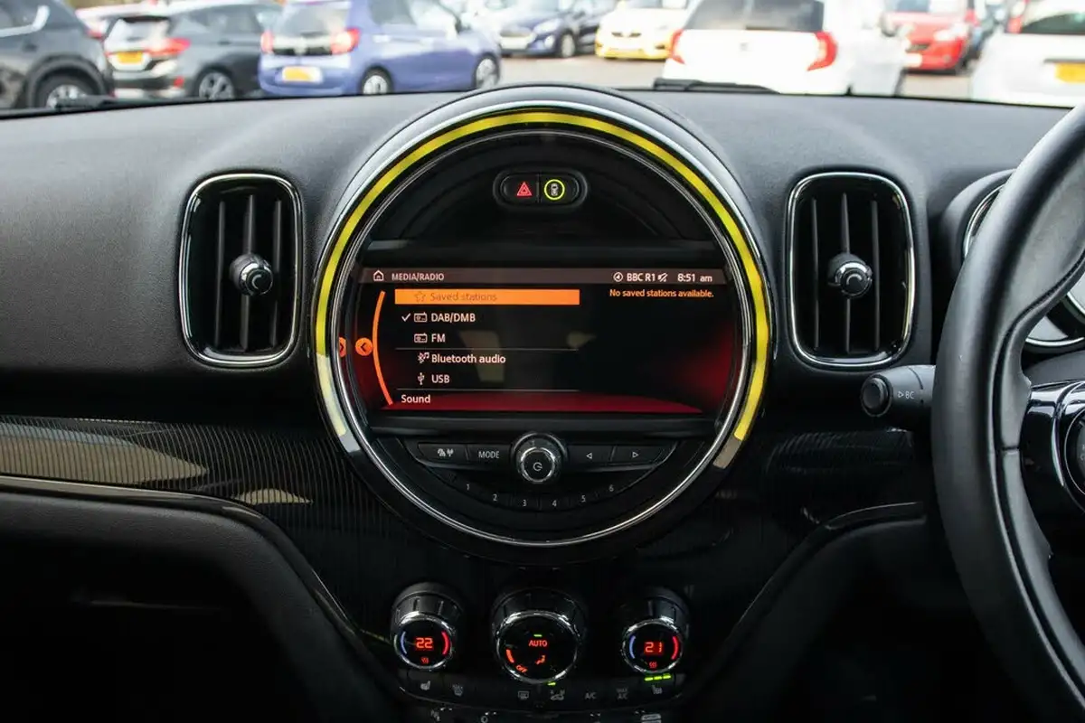 2019-mini-countryman-15-cooper-s-e-phev-exclusive-big-26