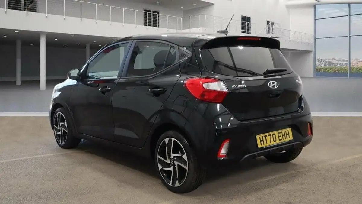 2021-hyundai-i10-12-premium-84ps-1197cc-auto-big-2