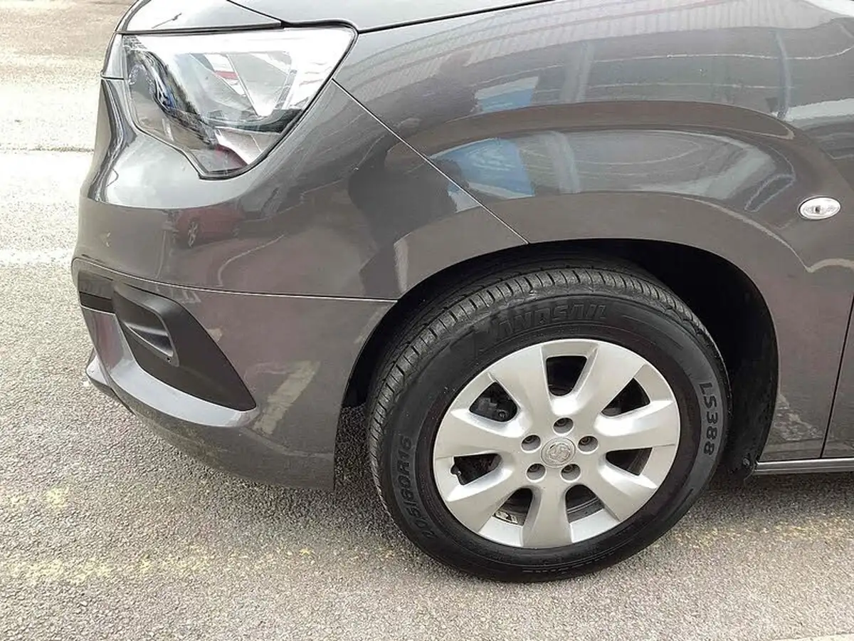 2021-vauxhall-combo-life-15-se-100ps-big-16