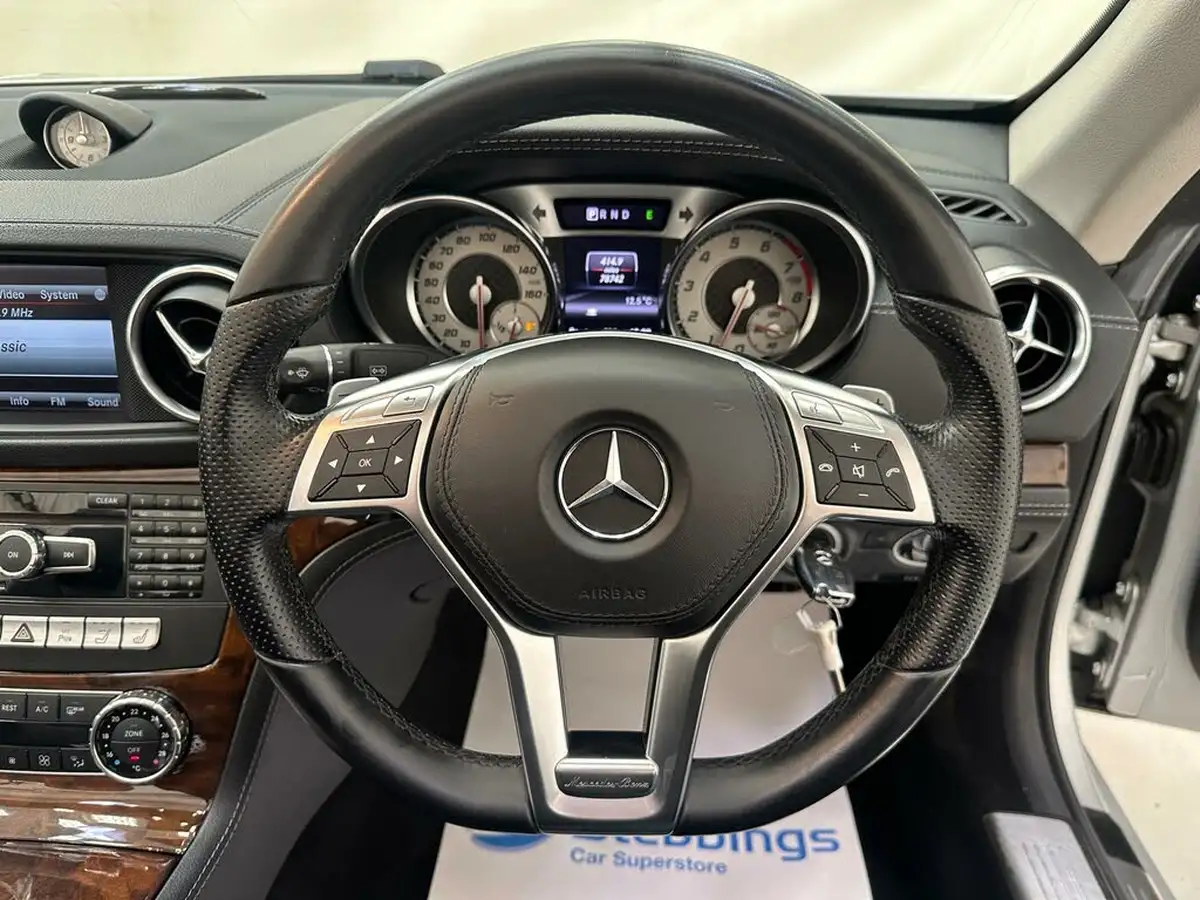 2014-mercedes-benz-sl-class-47-sl500-amg-sport-convertible-big-17