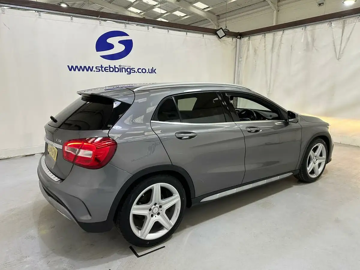2014-mercedes-benz-gla-class-21cdi-amg-line-136bhp-gla-200-cdi-big-5