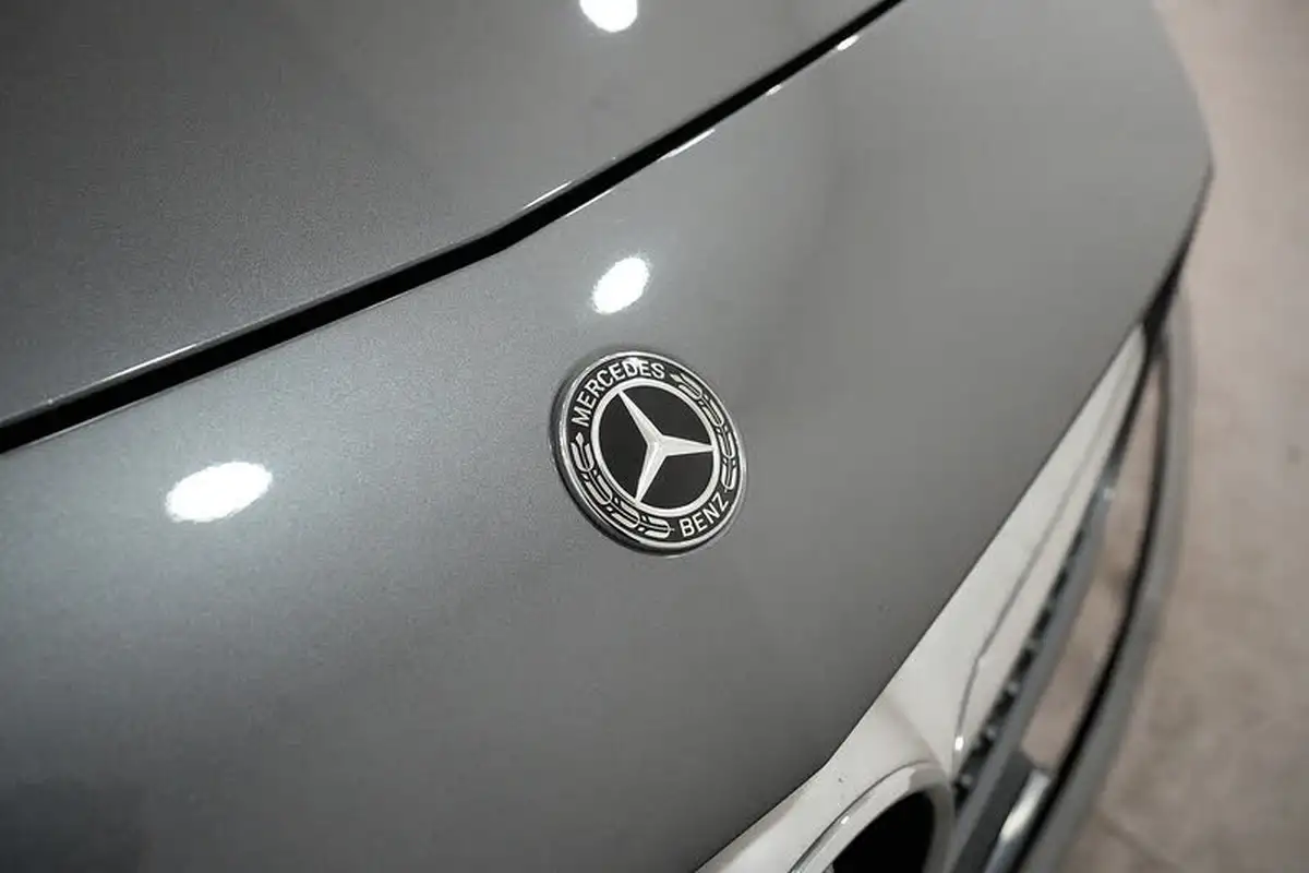 2017-mercedes-benz-a-class-15d-a180d-sport-premiumss-7g-dct-big-25