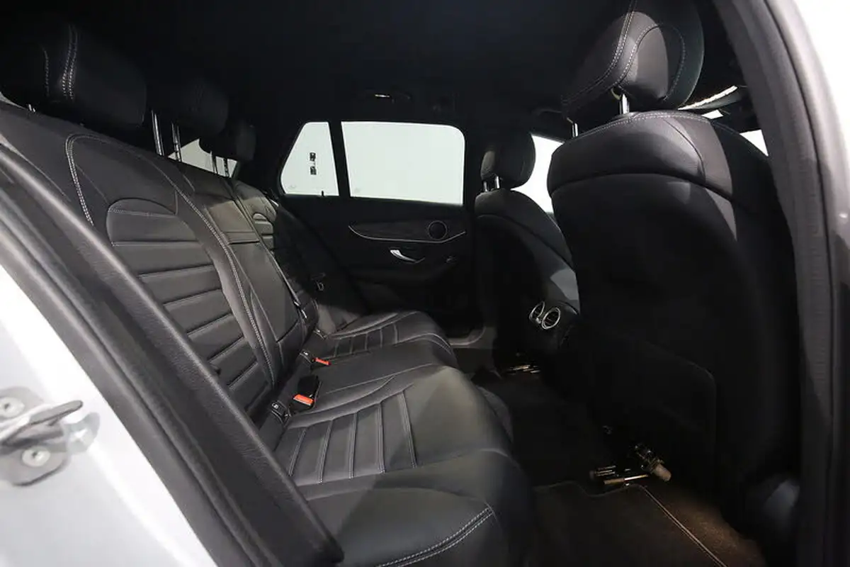 2021-mercedes-benz-c-class-20-c300e-amg-line-night-edition-premium-estate-5d-big-20