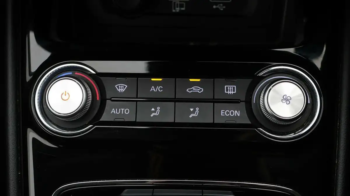 2022-mg-mg5-e-exclusive-ev-long-range-big-12