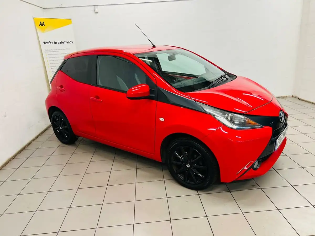 2017-toyota-aygo-10-vvt-i-x-style-71bhp-big-1