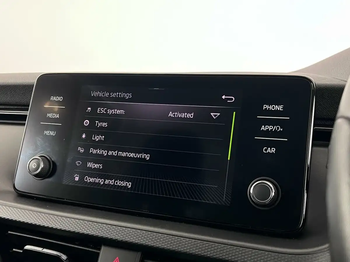 2019-skoda-kamiq-10-tsi-se-115ps-big-28