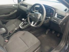 2022-renault-clio-10-tce-iconic-edition-small-17