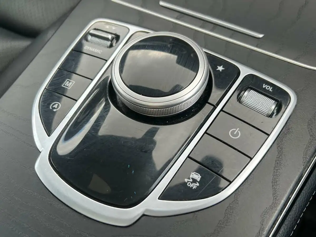 2018-mercedes-benz-glc-class-21d-glc250d-amg-line-premiumss-coupe-4d-big-45