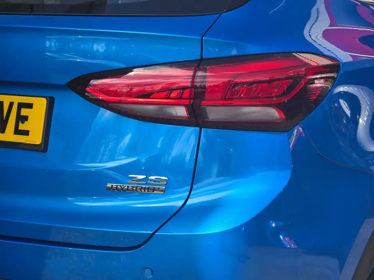 2024-mg-zs-suv-15-se-196ps-hybrid-1498cc-auto-big-27