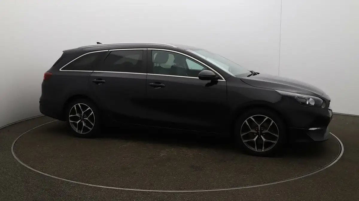 2022-kia-ceed-15-t-gdi-3-sportswagon-big-36
