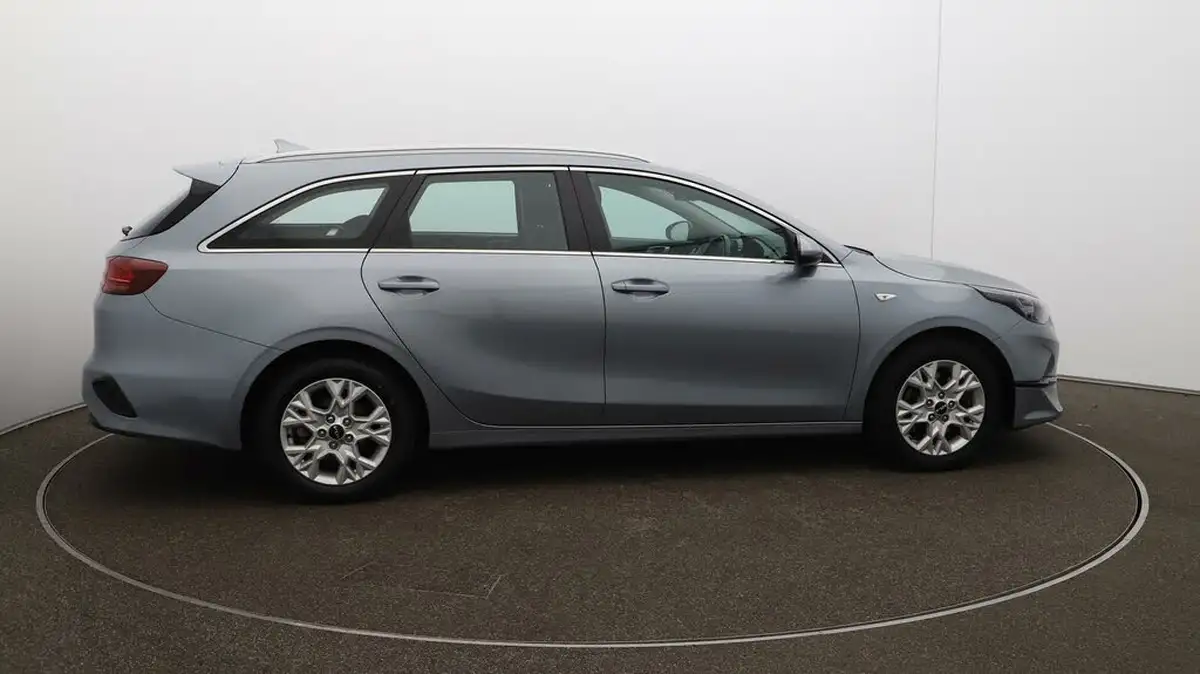 2022-kia-ceed-10-t-gdi-2-sportswagon-big-41