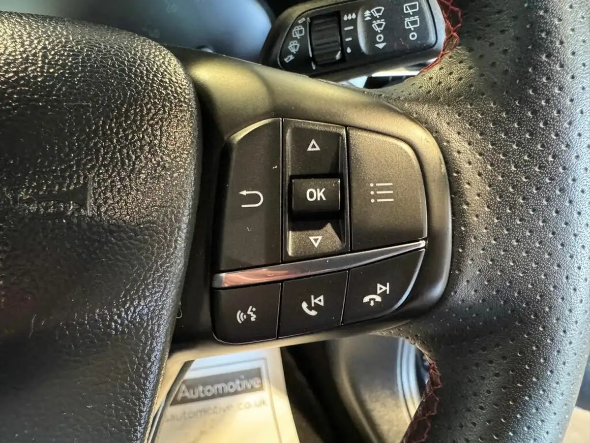 2019-ford-focus-15t-st-line-hatchback-big-22