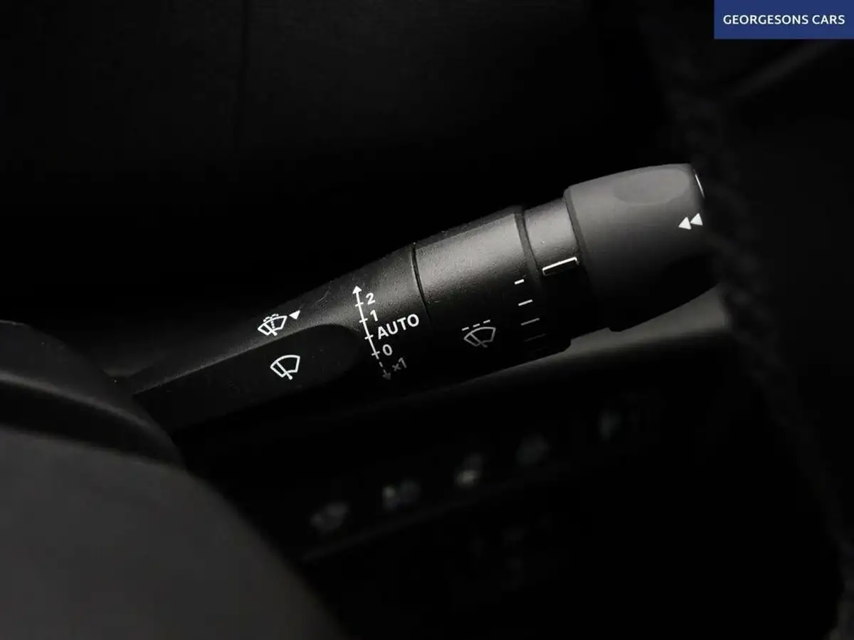 2023-citroen-c4-e-c-series-edition-big-28