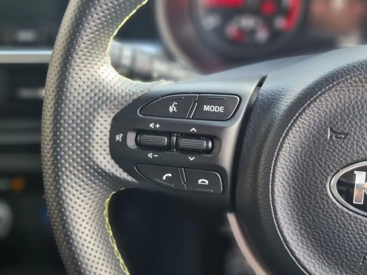 2021-kia-picanto-10-x-line-big-17
