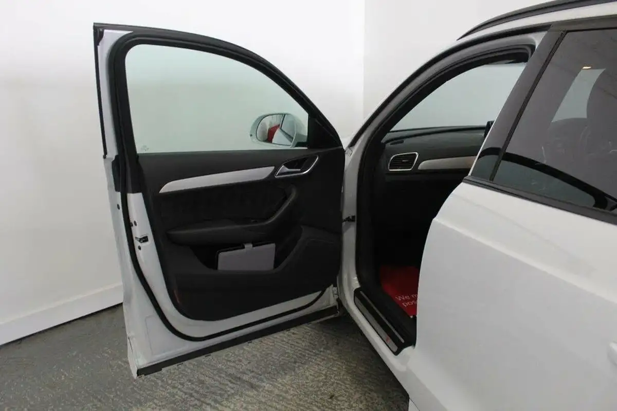2014-audi-q3-20td-quattro-s-line-plus-177ps-tronic-big-27