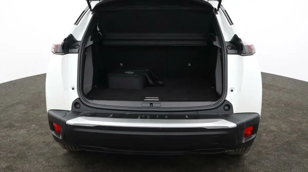 2021-peugeot-2008-suv-e-gt-big-16