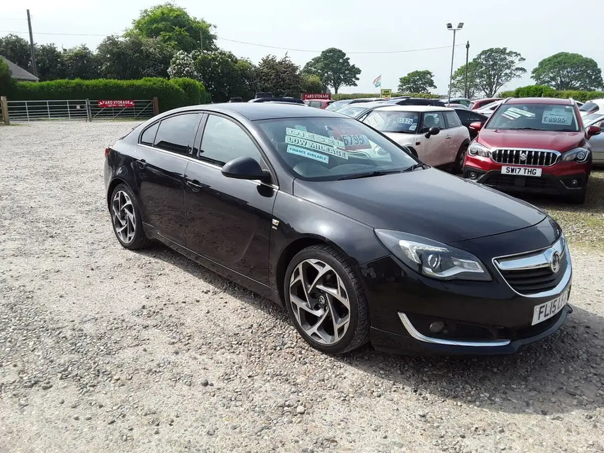2015-vauxhall-insignia-20cdti-sri-vx-line-140ps-navss-ecoflex-big-0