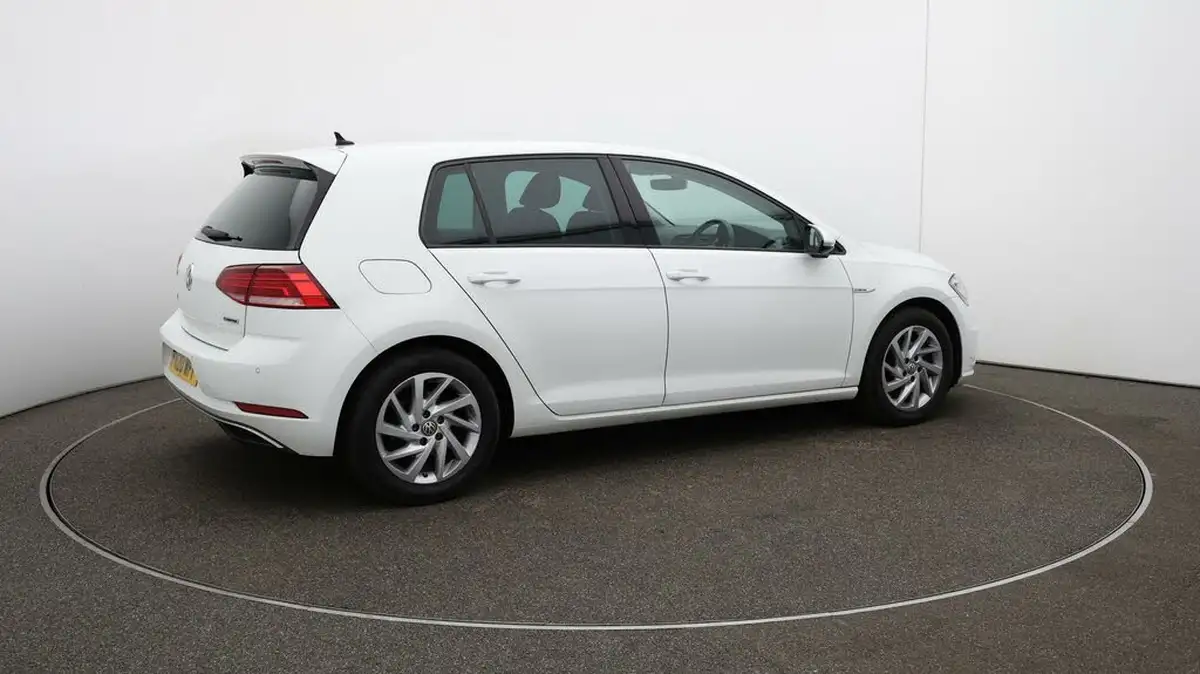 2020-volkswagen-golf-15-tsi-match-edition-130ps-hatchback-big-46