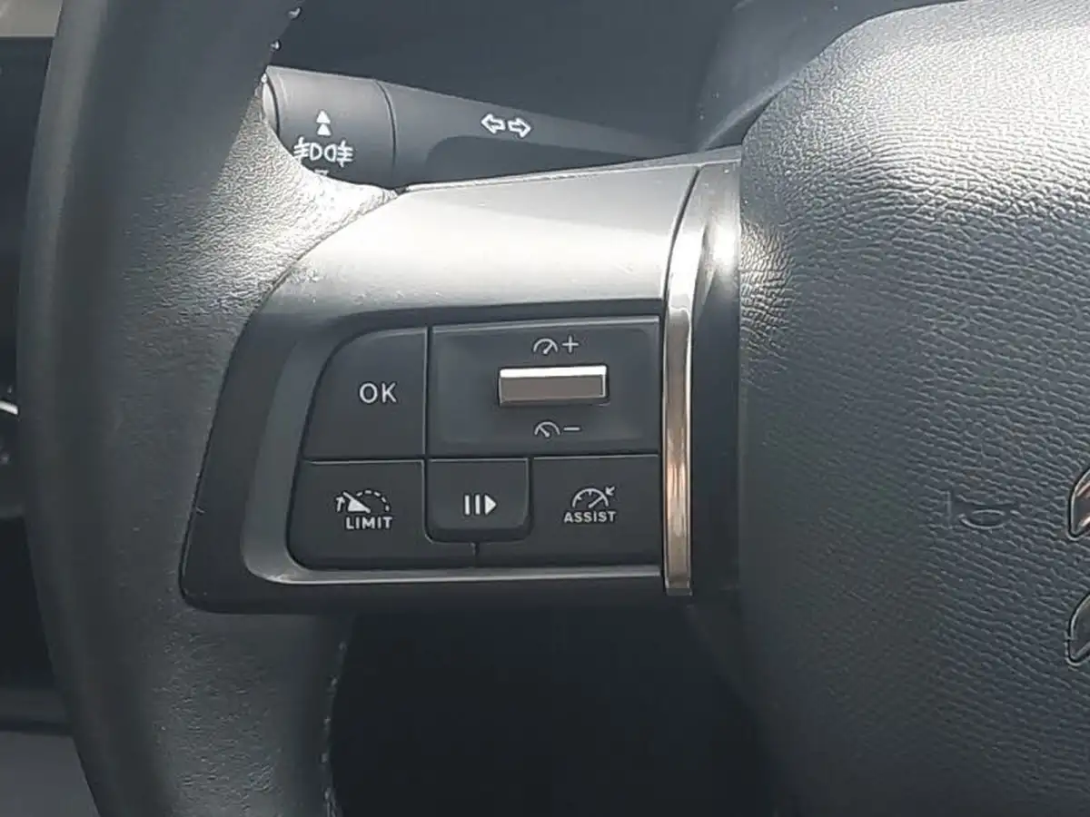 2021-citroen-c4-12-puretech-sense-big-11