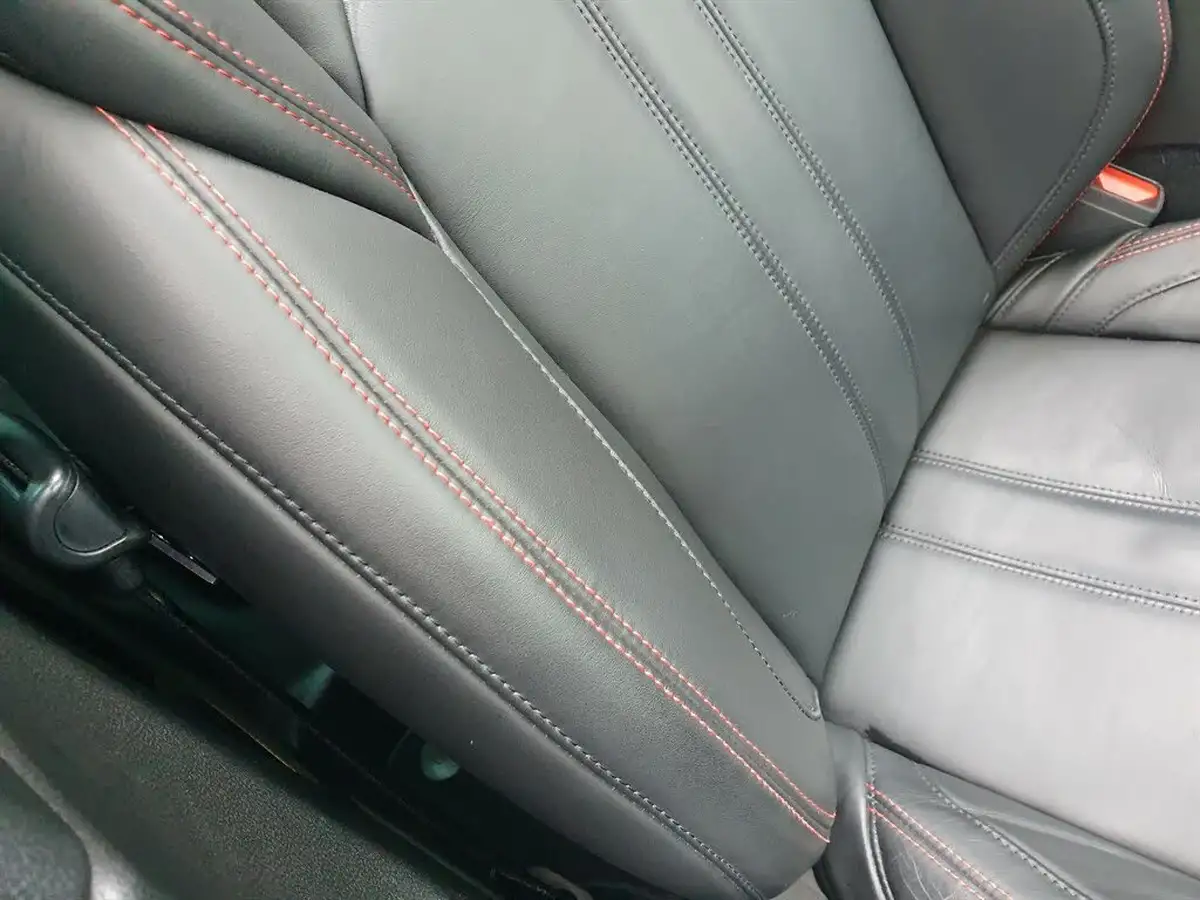 2020-maserati-levante-38-gts-big-22