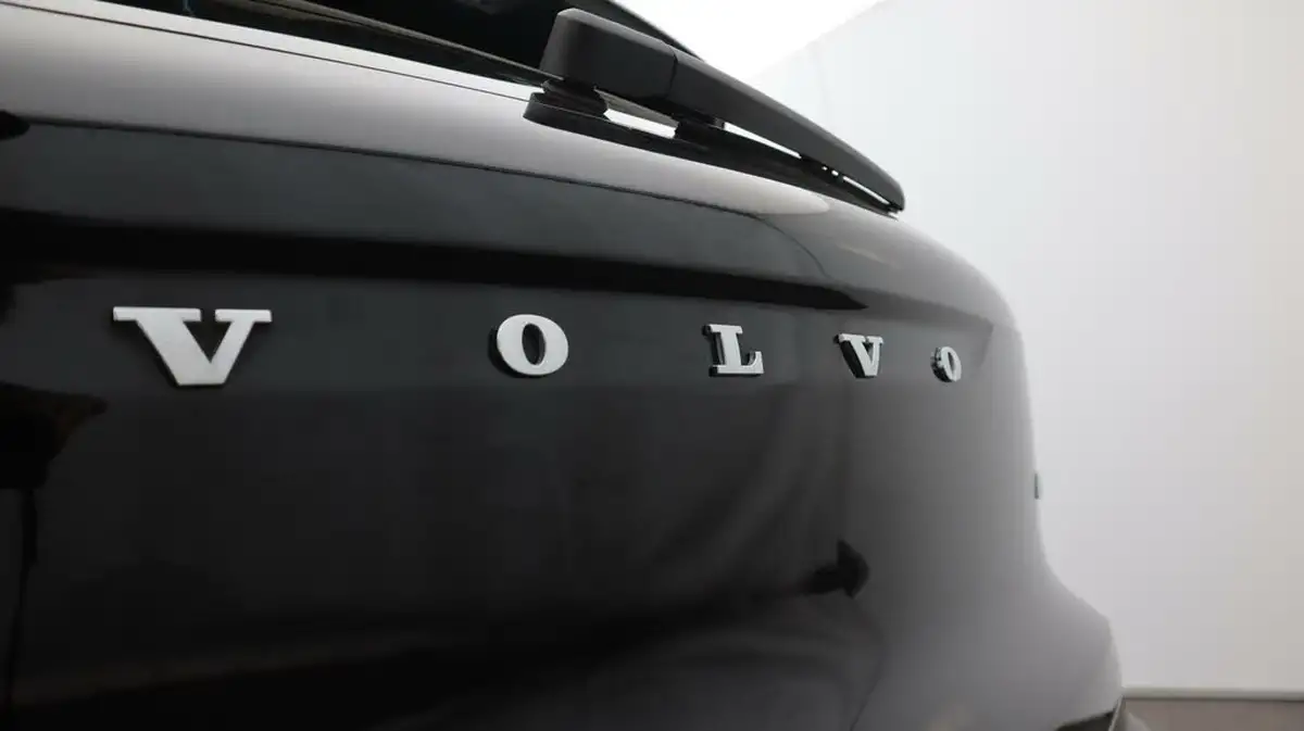 2020-volvo-xc40-20-b4-inscription-awd-big-22